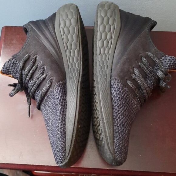 New Balance Suede Leather Fabric Walking Shoe Sneaker Size 8 - Picture 2 of 9